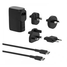 Belkin Boost Charge Hybrid utazó töltő (25W, beépített 5000 mAh akku, USB aljzat, Type-C aljzat, EU/UK/US/AU átalakítók,